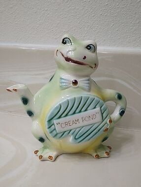 Vintage Enesco Freddie The Frog Ceramic Creamer From Cream Pond